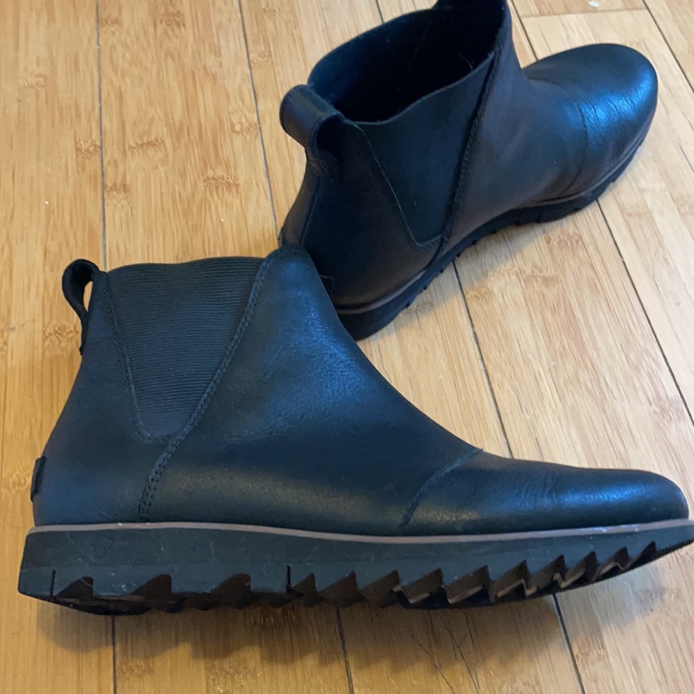 Sorel Harlow Chelsea waterproof boots